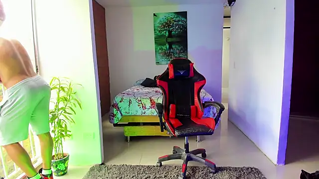 Adam Valenciia online show from October 4, 2025, 7:23 pm