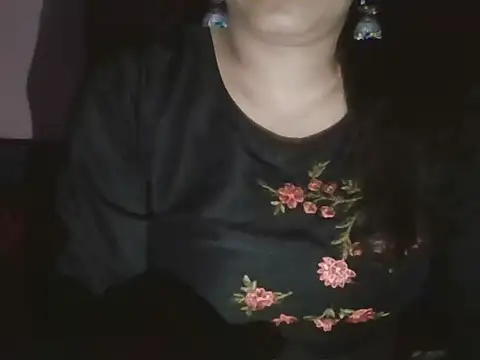 Hot-shanvi online show from May 21, 2026, 5:09 pm