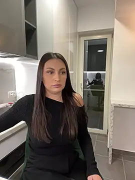 claraxjoyy online show from January 3, 2025, 4:33 am