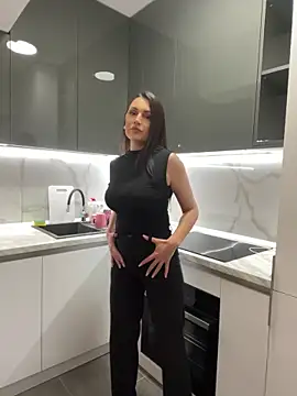 claraxjoyy online show from January 11, 2025, 7:38 pm