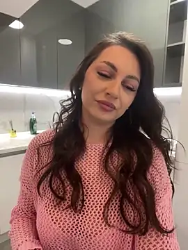 claraxjoyy online show from February 13, 2025, 4:54 am