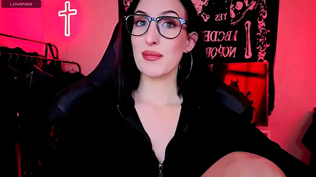 Snapshot of Miss_Alice__ chatting on May 31, 2026, 3:04 am Miss Alice online show from May 31, 2026, 3:04 am