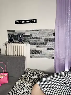 Snapshot of SEXYMIKY87 chatting on February 6, 2025, 12:05 pm SEXYMIKY87 online show from February 6, 2025, 12:05 pm