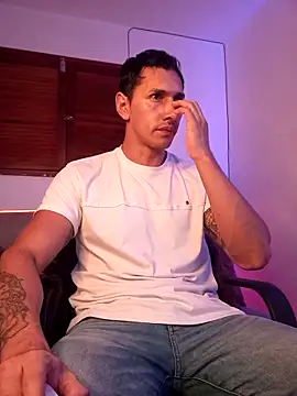 Snapshot of Joylopez_fit chatting on February 28, 2026, 6:31 pm Joylopez fit online show from February 28, 2026, 6:31 pm