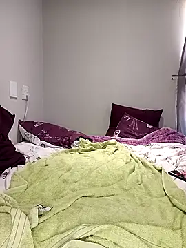 Snapshot of Thando04 chatting on January 20, 2025, 12:18 pm Thando04 online show from January 20, 2025, 12:18 pm