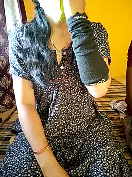 lovelygirl4567 online show from February 13, 2025, 4:11 am