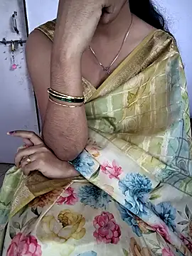 lovelygirl4567 online show from February 3, 2026, 6:40 am