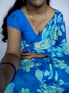 lovelygirl4567 online show from February 27, 2026, 5:29 am