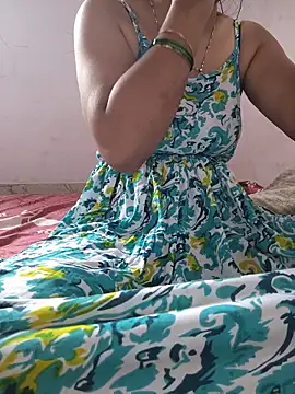 lovelygirl4567 online show from May 14, 2026, 6:09 am