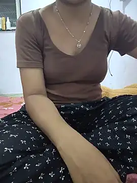 lovelygirl4567 online show from May 17, 2026, 5:53 pm