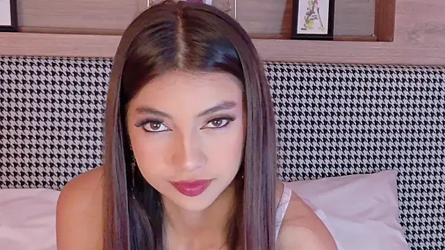 NickyBelmonth online show from February 1, 2025, 12:05 pm