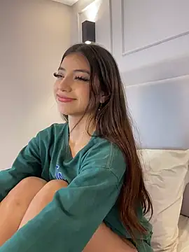 NickyBelmonth online show from March 6, 2025, 6:05 pm