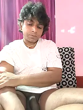 Snapshot of Remo0 chatting on September 9, 2025, 1:38 am Remo0 online show from September 9, 2025, 1:38 am