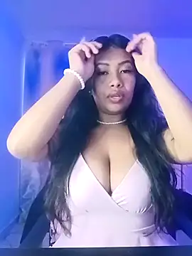 Snapshot of PaulaOrtiz_1 chatting on December 31, 2024, 2:14 pm PaulaOrtiz 1 online show from December 31, 2024, 2:14 pm