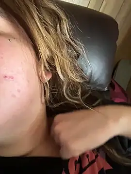 mamifresita online show from March 27, 2026, 7:57 pm