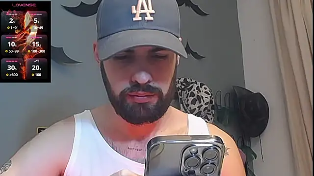 HairyRobxxx online show from February 1, 2026, 7:23 pm