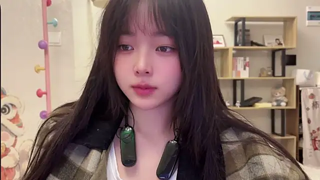 Chenjing0 online show from November 18, 2025, 3:12 am