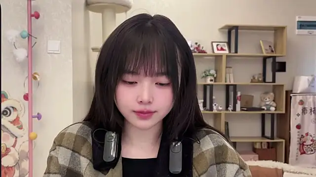 Chenjing0 online show from December 21, 2025, 4:08 am