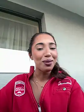 miaceleste online show from September 15, 2025, 4:18 pm