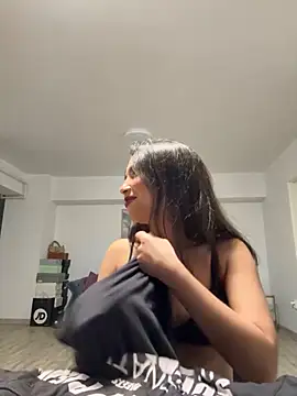 miaceleste online show from October 3, 2025, 4:48 pm