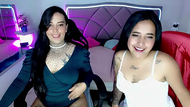 Carolaine01 online show from December 20, 2025, 2:24 pm