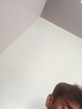 Abony femboy online show from February 3, 2026, 9:03 am