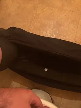 Snapshot of balint35 chatting on September 25, 2025, 1:04 pm balint35 online show from September 25, 2025, 1:04 pm