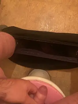 Snapshot of balint35 chatting on October 21, 2025, 6:47 am balint35 online show from October 21, 2025, 6:47 am