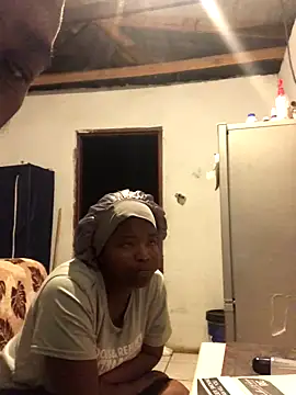 KMbesxxx online show from October 22, 2025, 7:57 pm