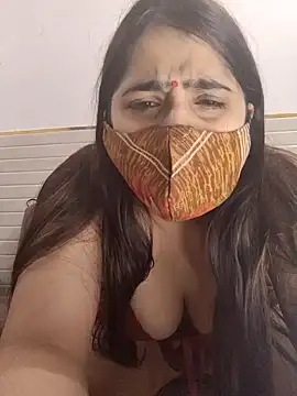 shreya1765 online show from February 6, 2025, 11:21 am