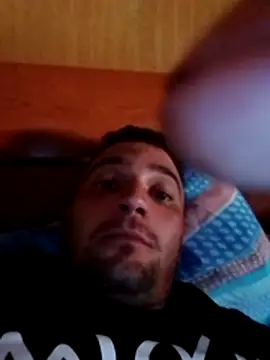 HueingChamber4352 online show from April 17, 2026, 6:16 am