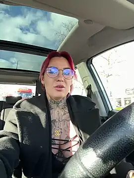 Mia-Fuchs online show from January 7, 2025, 11:48 am