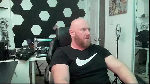 ozmit online show from January 4, 2025, 4:54 pm