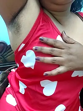 Snapshot of _MilkyBar chatting on November 21, 2025, 5:00 pm MilkyBar online show from November 21, 2025, 5:00 pm