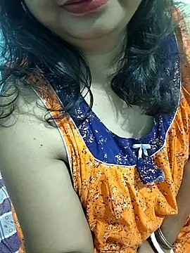 Snapshot of _MilkyBar chatting on November 28, 2025, 12:57 am MilkyBar online show from November 28, 2025, 12:57 am