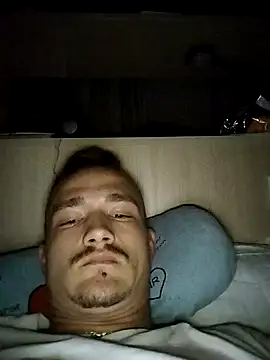 Snapshot of frankthefuck69 chatting on November 12, 2025, 9:25 pm frankthefuck69 online show from November 12, 2025, 9:25 pm