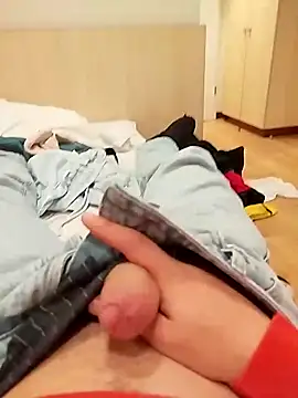 Snapshot of frankthefuck69 chatting on November 29, 2025, 5:27 pm frankthefuck69 online show from November 29, 2025, 5:27 pm