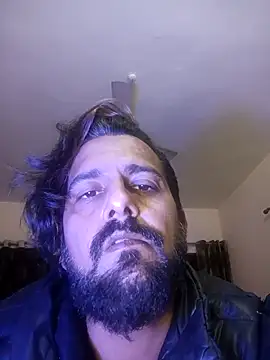 Snapshot of MAGNETICDADDY8 chatting on January 3, 2025, 10:51 pm MAGNETICDADDY8 online show from January 3, 2025, 10:51 pm