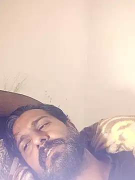 MAGNETICDADDY8 online show from January 12, 2026, 1:22 am