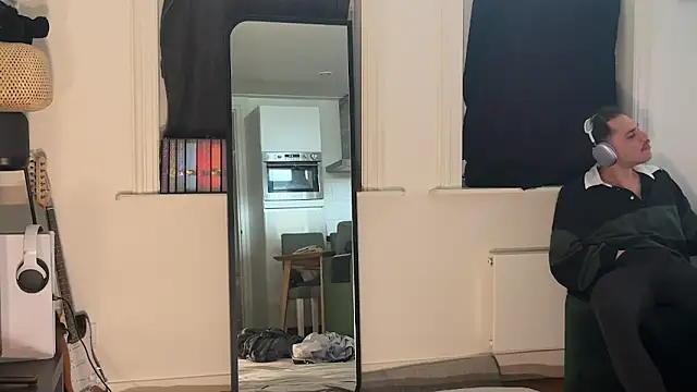 AlwaysHorneyxxx online show from March 8, 2026, 9:57 am