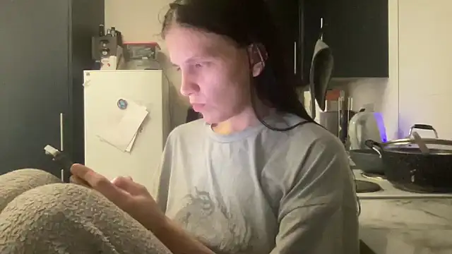 dixie leigh online show from February 22, 2025, 8:42 pm