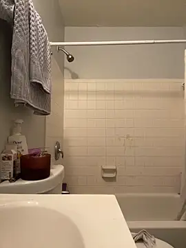 Yoshibaby2670 online show from February 10, 2025, 12:39 pm