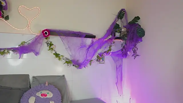 Snapshot of bri_cullen chatting on October 21, 2025, 2:18 pm bri cullen online show from October 21, 2025, 2:18 pm