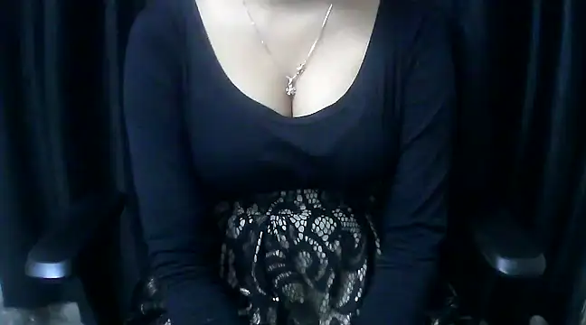 Snapshot of hot-niti chatting on January 29, 2025, 1:37 am hot-niti online show from January 29, 2025, 1:37 am