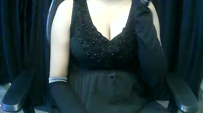 Snapshot of hot-niti chatting on February 11, 2025, 10:07 pm hot-niti online show from February 11, 2025, 10:07 pm