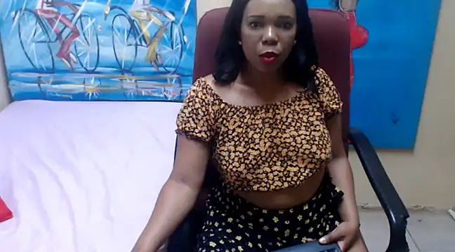 Snapshot of JusyBee chatting on March 18, 2025, 9:10 pm JusyBee online show from March 18, 2025, 9:10 pm