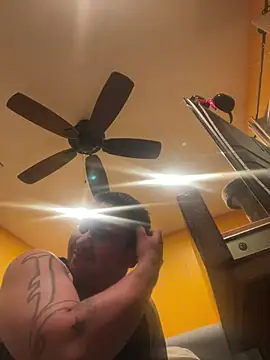 Snapshot of LA_cloudzzpnp chatting on January 13, 2025, 11:19 am LA cloudzzpnp online show from January 13, 2025, 11:19 am