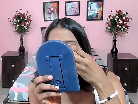 Melis Sandra online show from October 29, 2025, 3:53 am