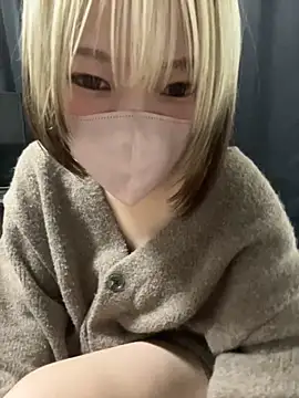 Snapshot of Hikaru-chan chatting on February 2, 2025, 10:17 pm Hikaru-chan online show from February 2, 2025, 10:17 pm