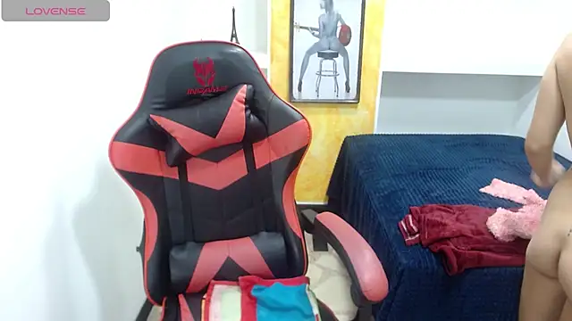 Anniee x online show from March 10, 2025, 12:37 pm